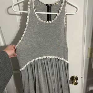 Grey tank top